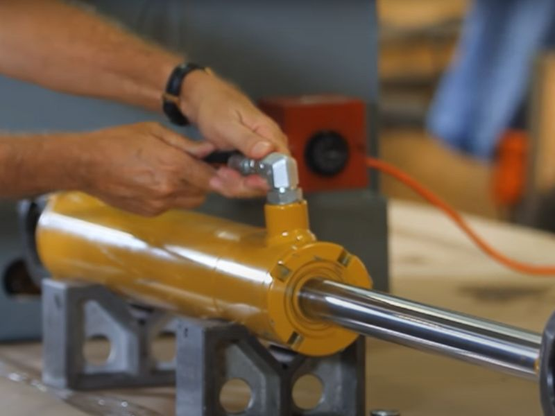 How to pressure test a hydraulic cylinder