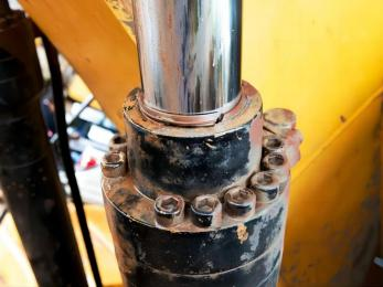 Hydraulic Cylinder Drift Troubleshooting: A Brief Guide